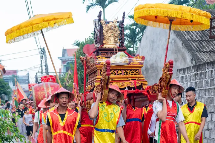 Lễ rước kiệu tại Hội đình Hiệp Lực
