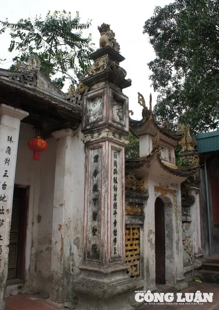 Cổng Đình Hoa Xá
