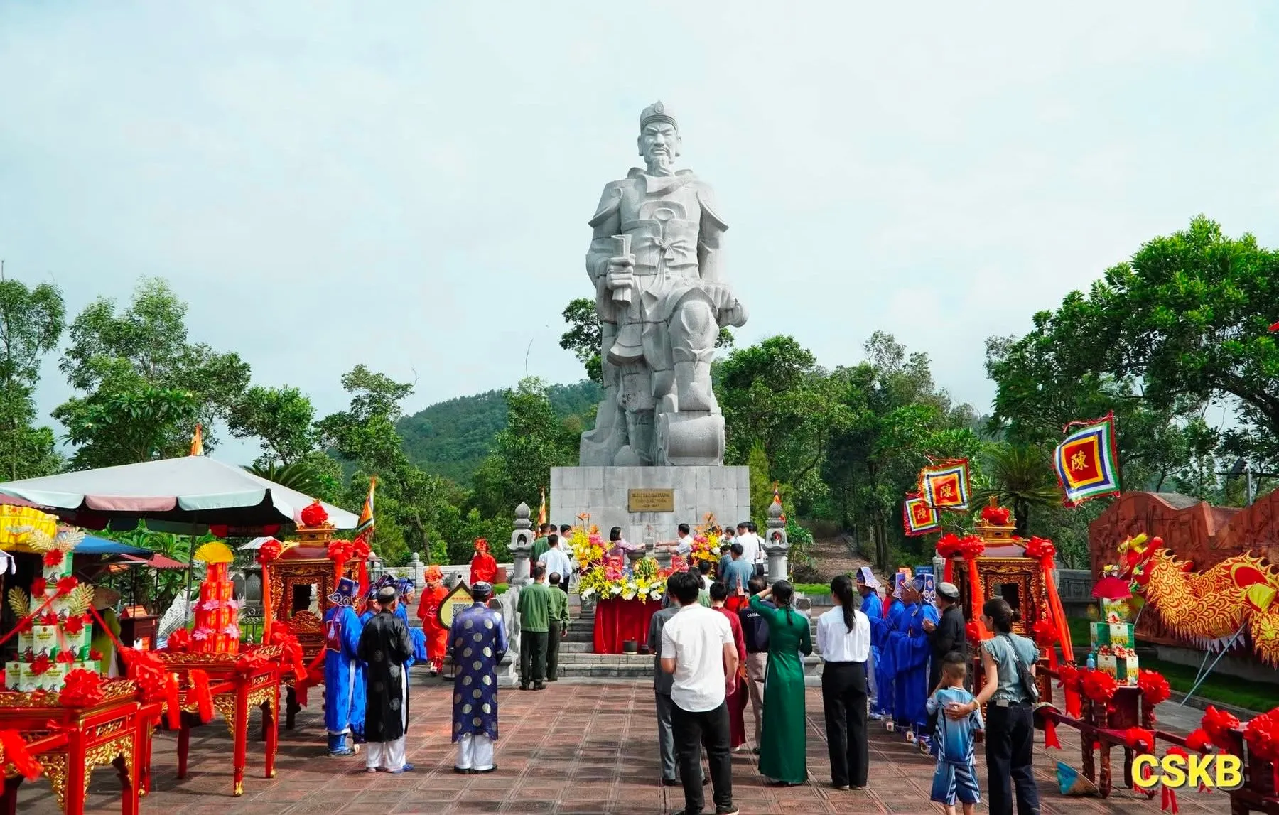 Quang cảnh Lễ hội đền Cao An Phụ
