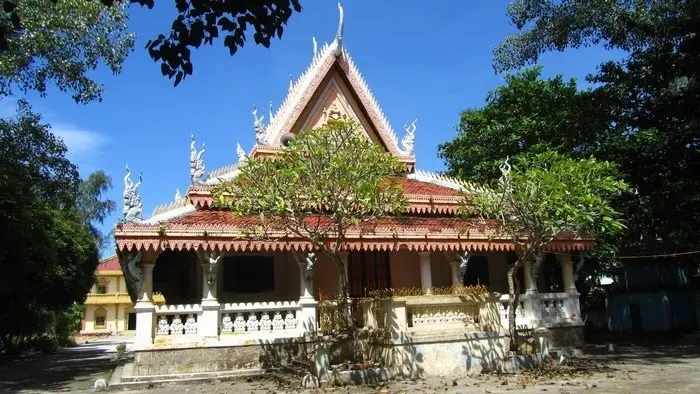 Quang cảnh tại Chùa Láng Cát