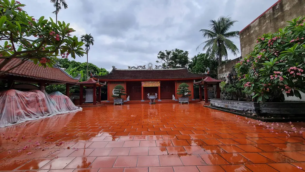 Mộ Và Nhà Thờ 3 Tiến Sĩ Trần Thọ, Trần Cảnh, Trần Tiến
