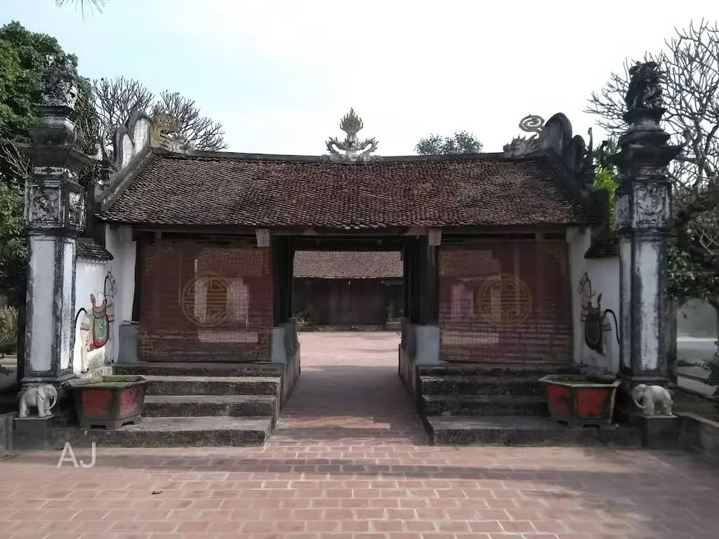 Không gian cảnh quan di tích Đình Xâm Động