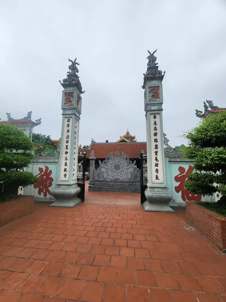 Công tam quan Đình Tứ Kỳ