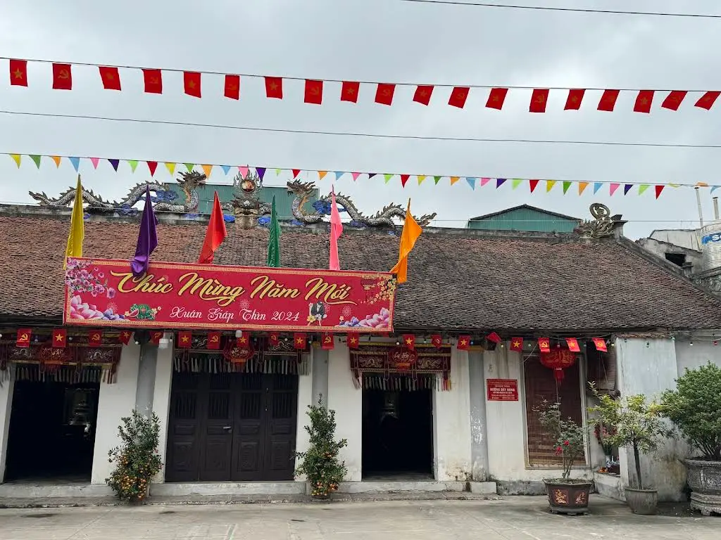 Cảnh quan di tích Đình Giang Cao