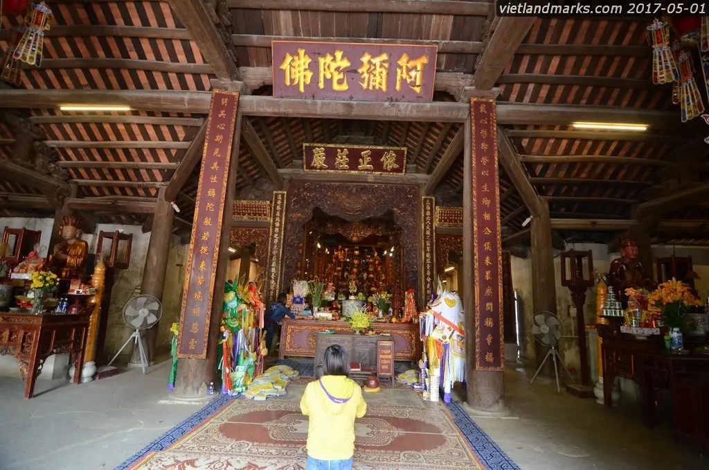 Tam bảo Chùa Vĩnh Nghiêm
