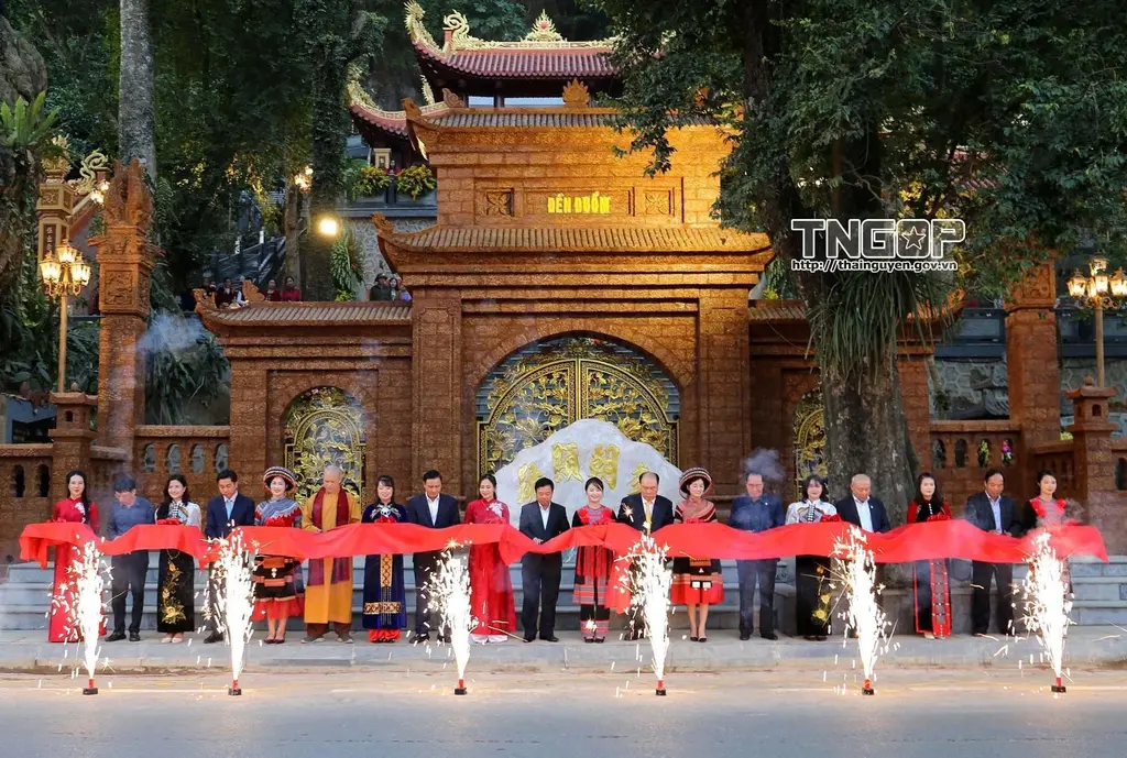 Lễ khánh thành công trình tu bổ, tôn tạo Đền Đuổm