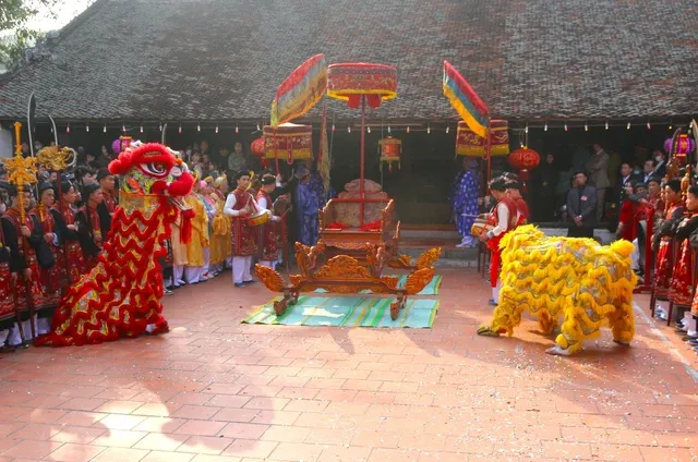 Khuôn viên Hội đình làng Chúc Sơn
