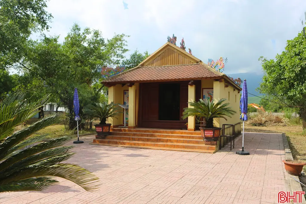 Cảnh quan Đền thờ Lê Quảng Chí - Lê Quảng Ý