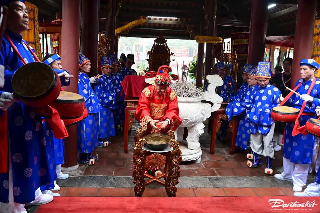 Nghi lễ Quán tẩy Hội đình Vòng