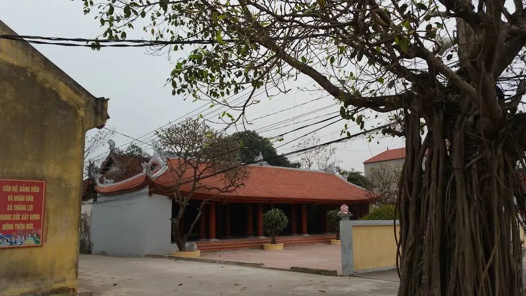 Không gian cảnh quan di tích Đình Hướng Dương