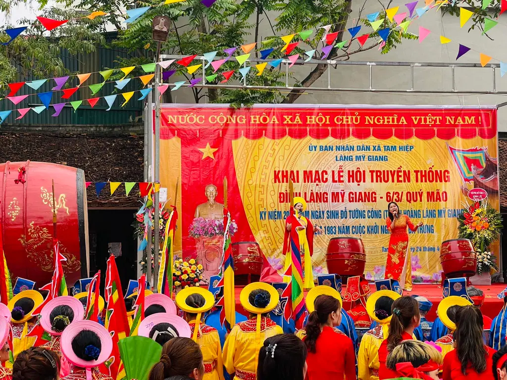 Lễ khai mạc lễ hội truyền thống Đình Mỹ Giang