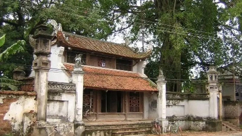 Nét cổ kính tại Chùa Mía