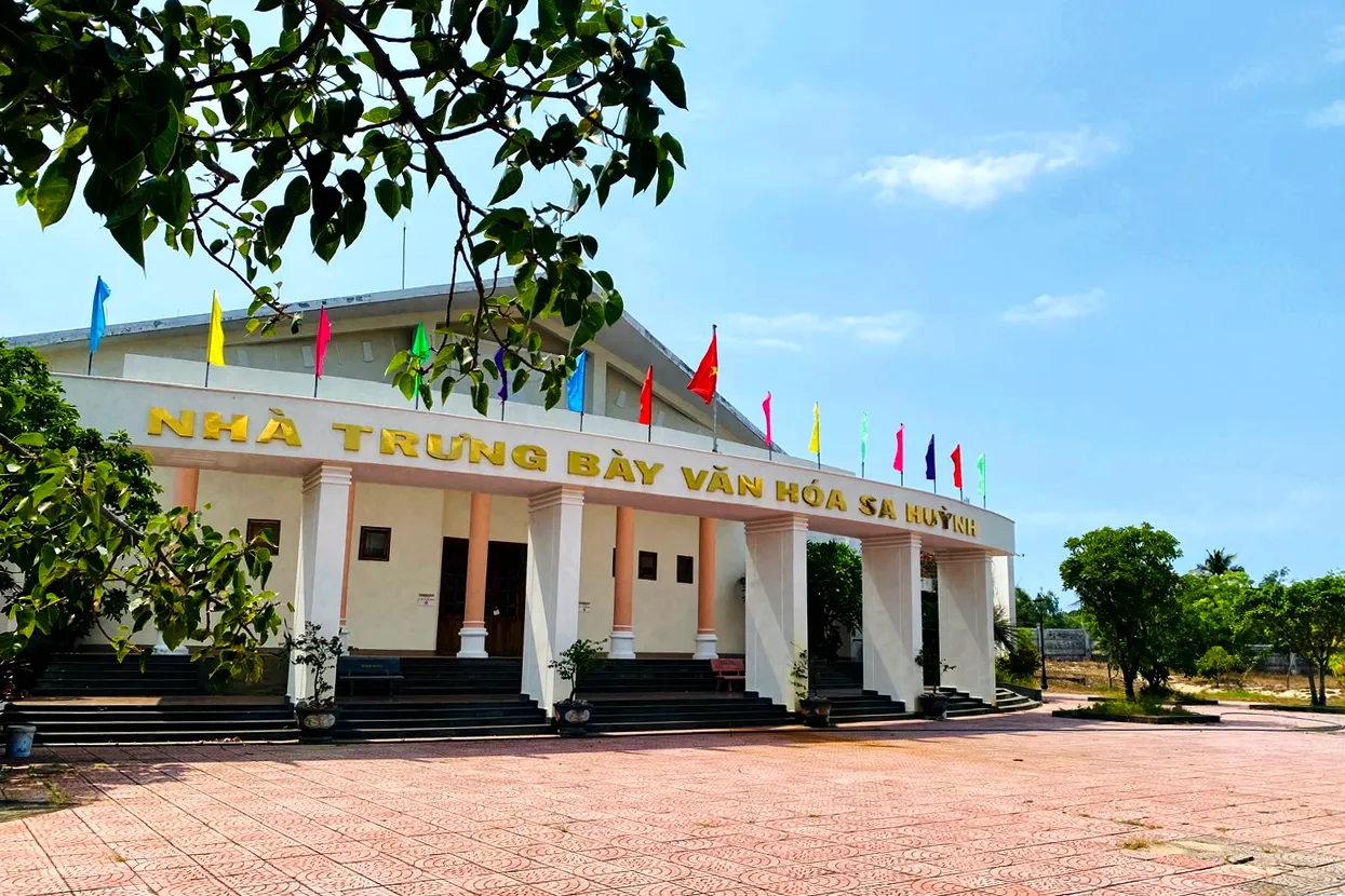 Cảnh quan nhà trưng bày văn hóa Sa Huỳnh
