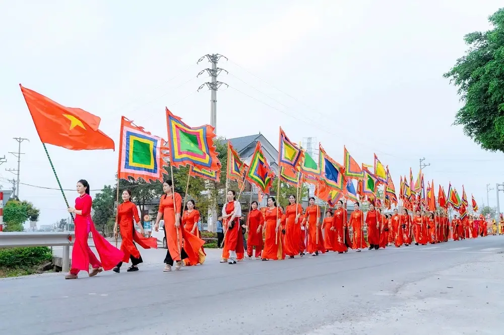 Lễ rước tại Lễ hội Phủ Trèo