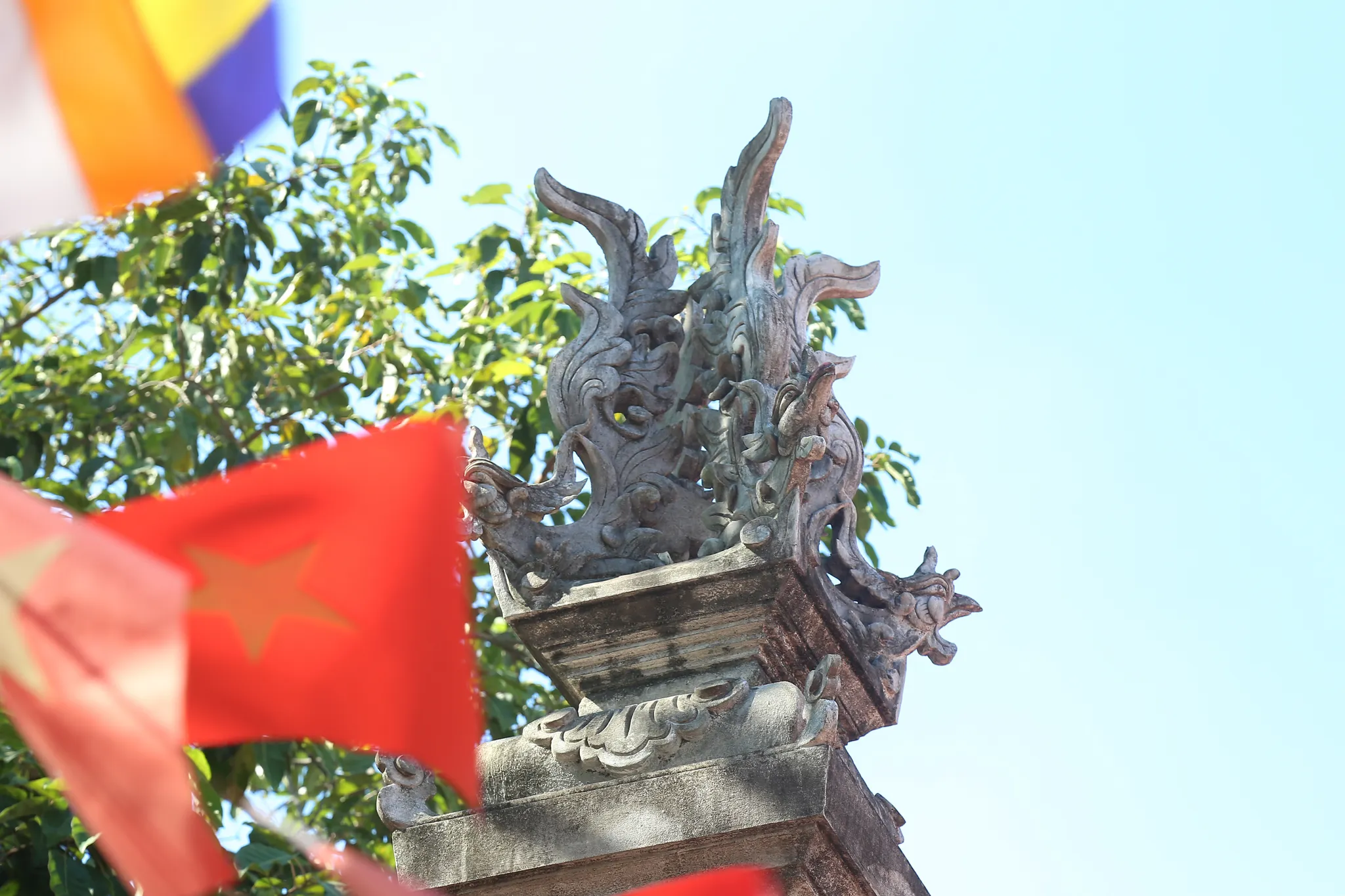 Họa tiết trang trí trên trụ biểu chùa Đại Bi