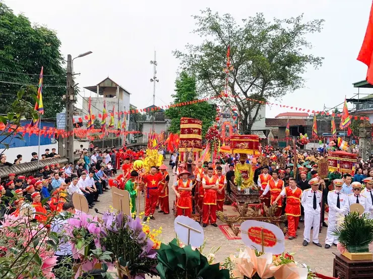 Quang cảnh Hội đình Vũ Lăng