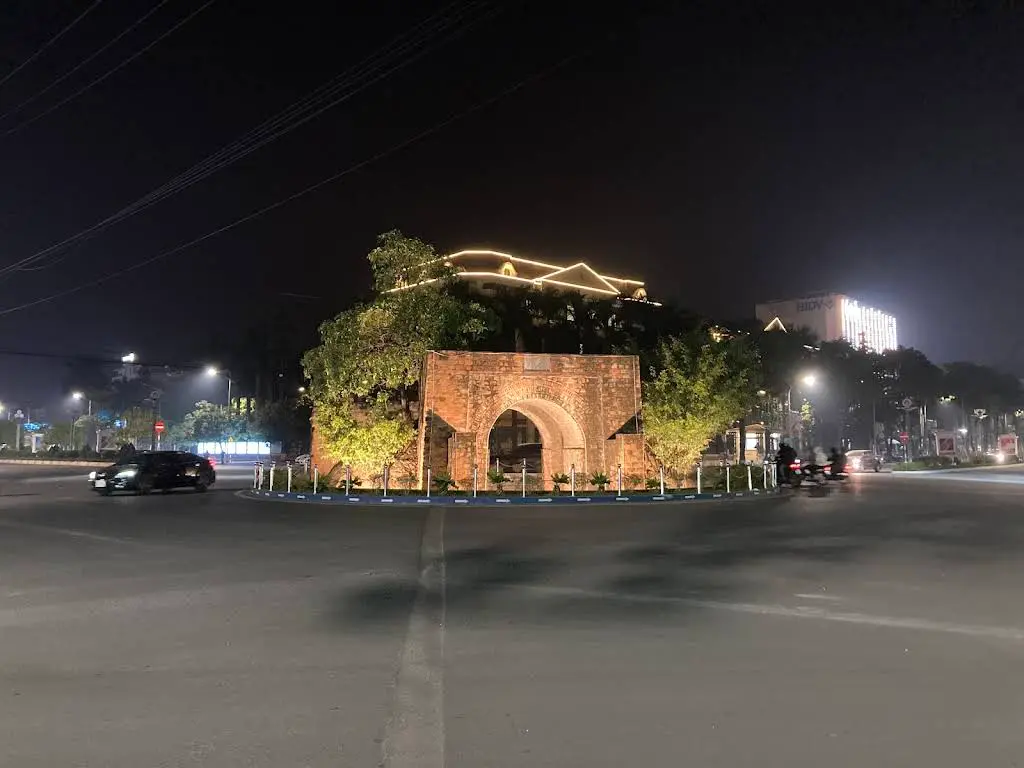 Hình ảnh Thành Nhà Mạc (tuyên Quang) về đêm