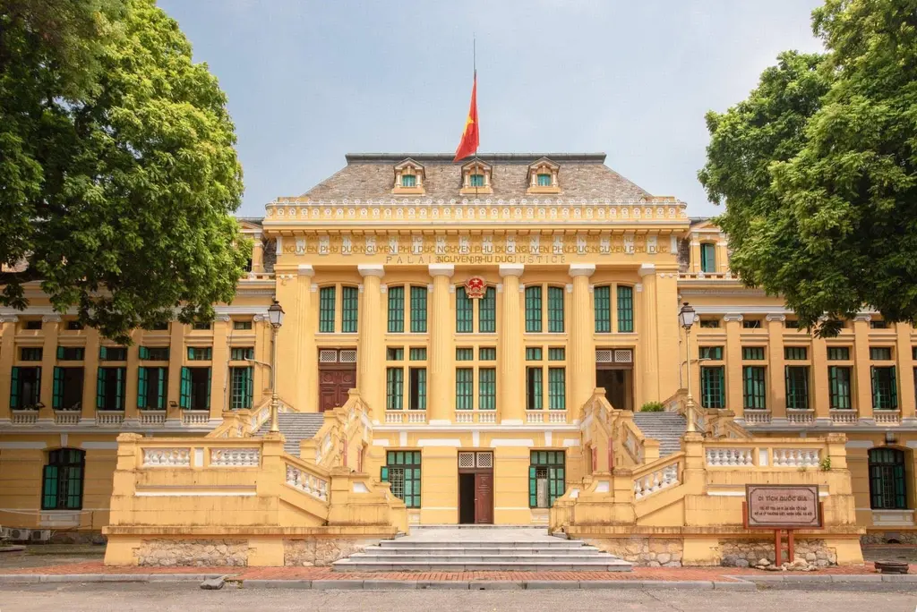 Cảnh quan kiến trúc di tích Trụ sở Tòa án nhân dân tối cao