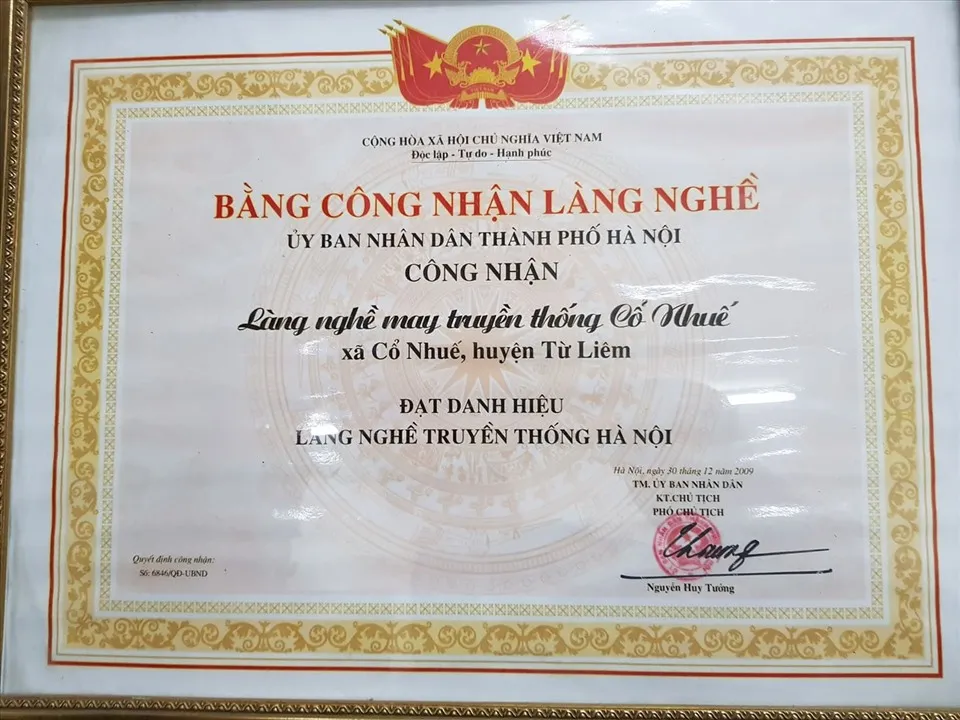 Làng nghề may truyền thống Cổ Nhuế được UBND thành phố Hà Nội công nhận