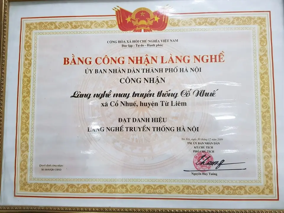 Làng nghề may truyền thống Cổ Nhuế được  UBND thành phố Hà Nội công nhận