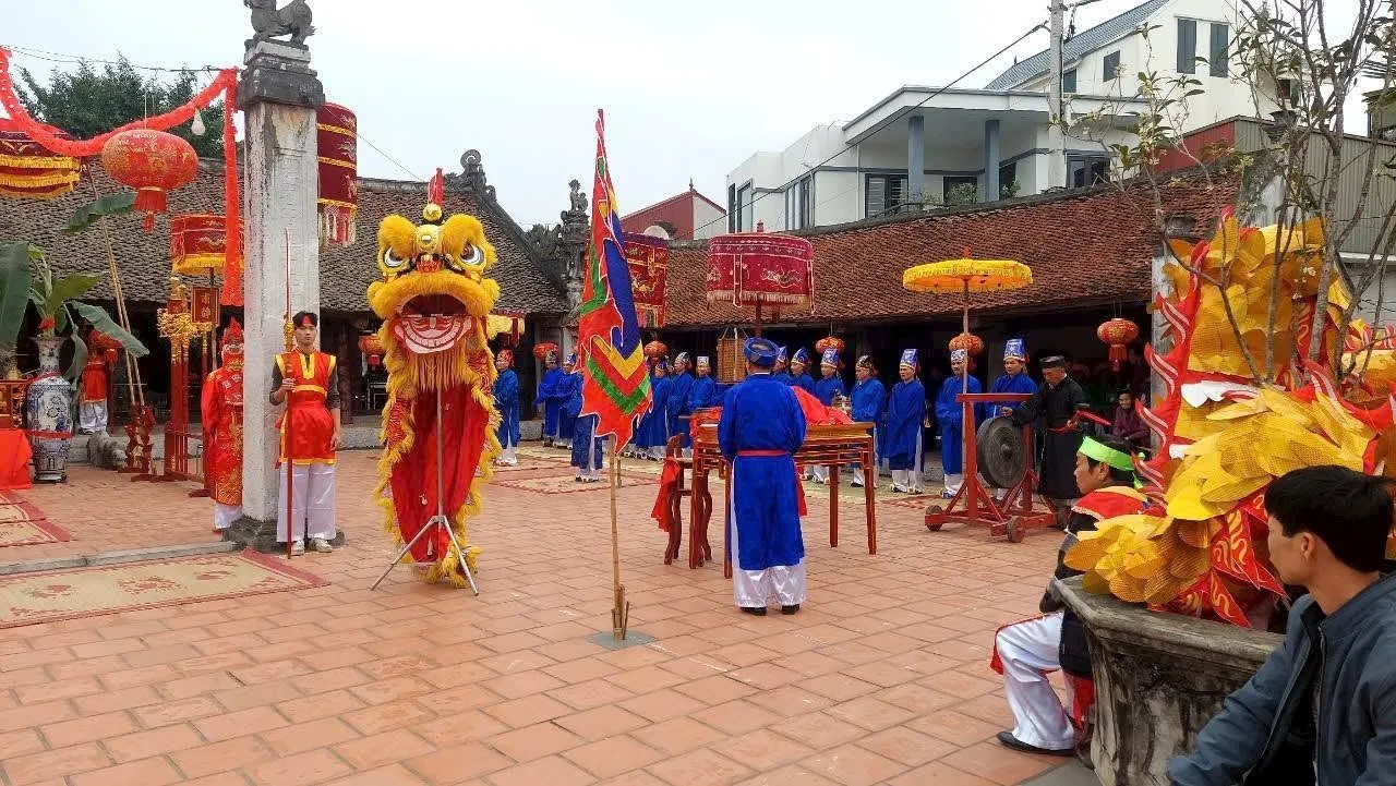 Quang cảnh Hội đình Phượng Cách