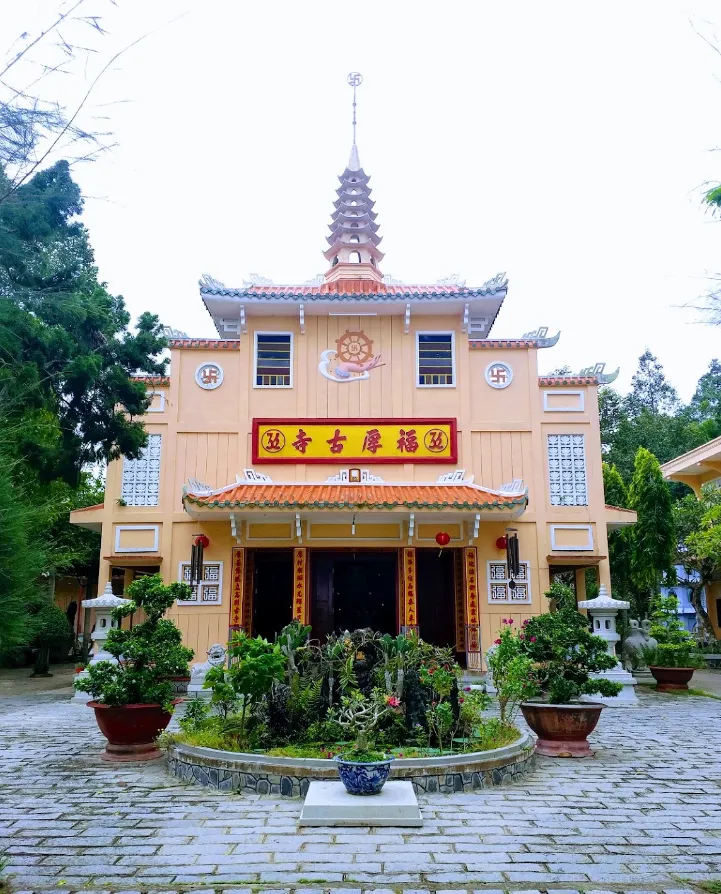 Chính điện Chùa Phước Hậu