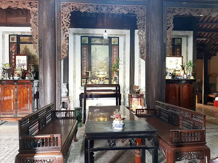 Cảnh quan di tích Nhà Cổ Thanh Phú Long