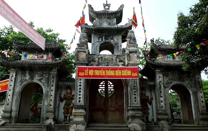 Cổng Đền Ghênh