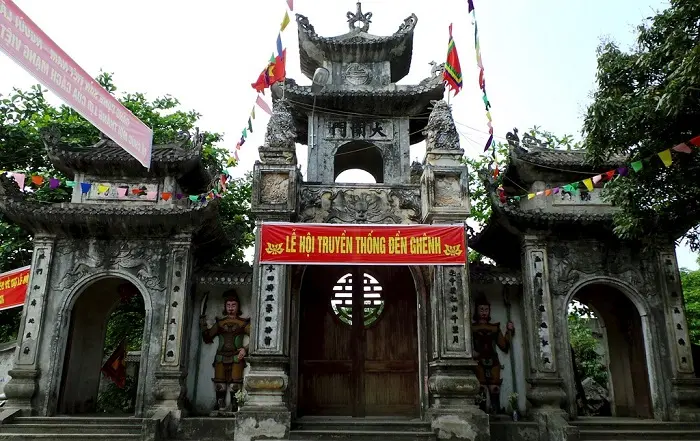 Cổng Đền Ghênh