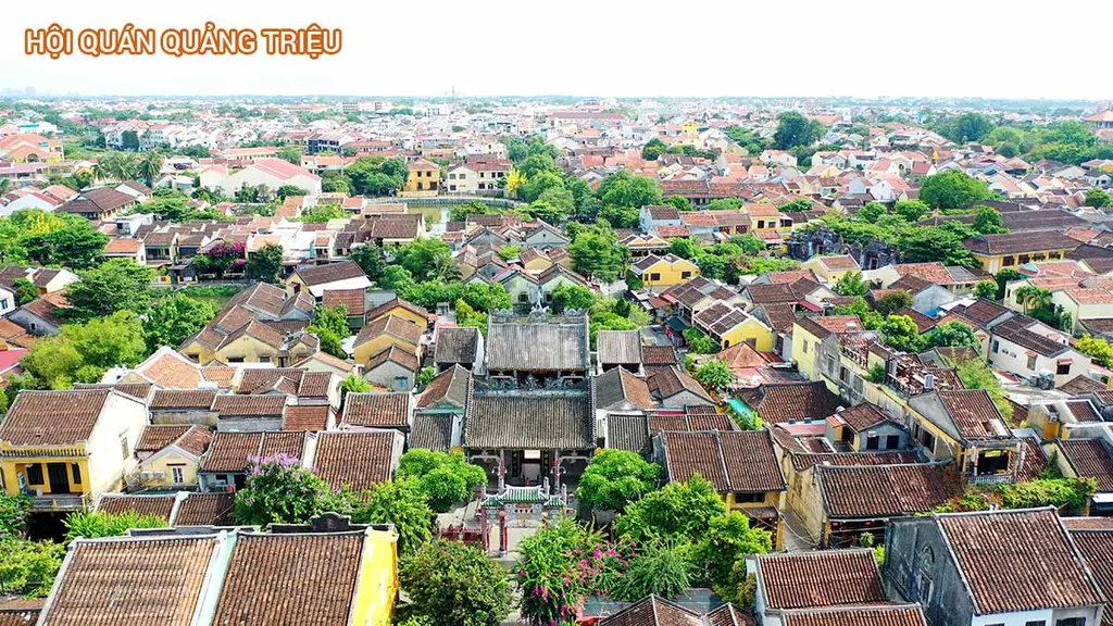 Hội Quán Quảng Triệu nhìn từ trên cao