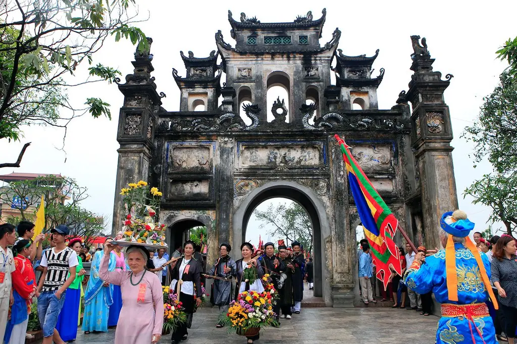 Khung cảnh Hội làng Lệ Mật