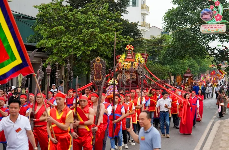 Kiệu rước Hội chùa Tây Phương