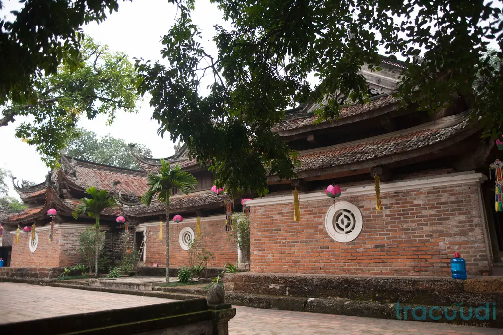 Cảnh quan di tích Chùa Tây Phương