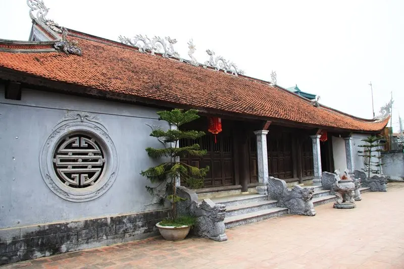 Không gian tại Đình Phùng Thôn