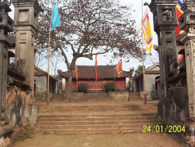 Khung cảnh Đình Cộng Hòa