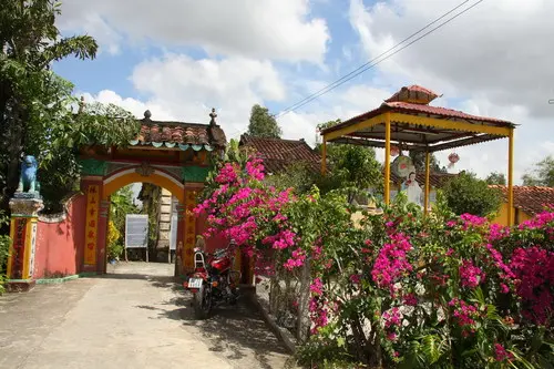 Khuôn viên Chùa Phước Lâm