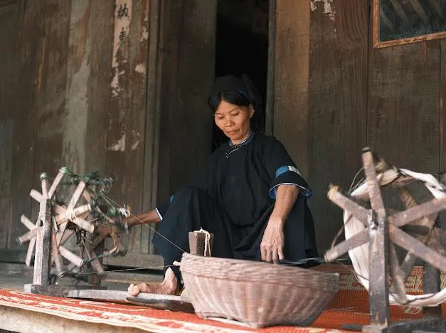 Công đoạn dệt vải