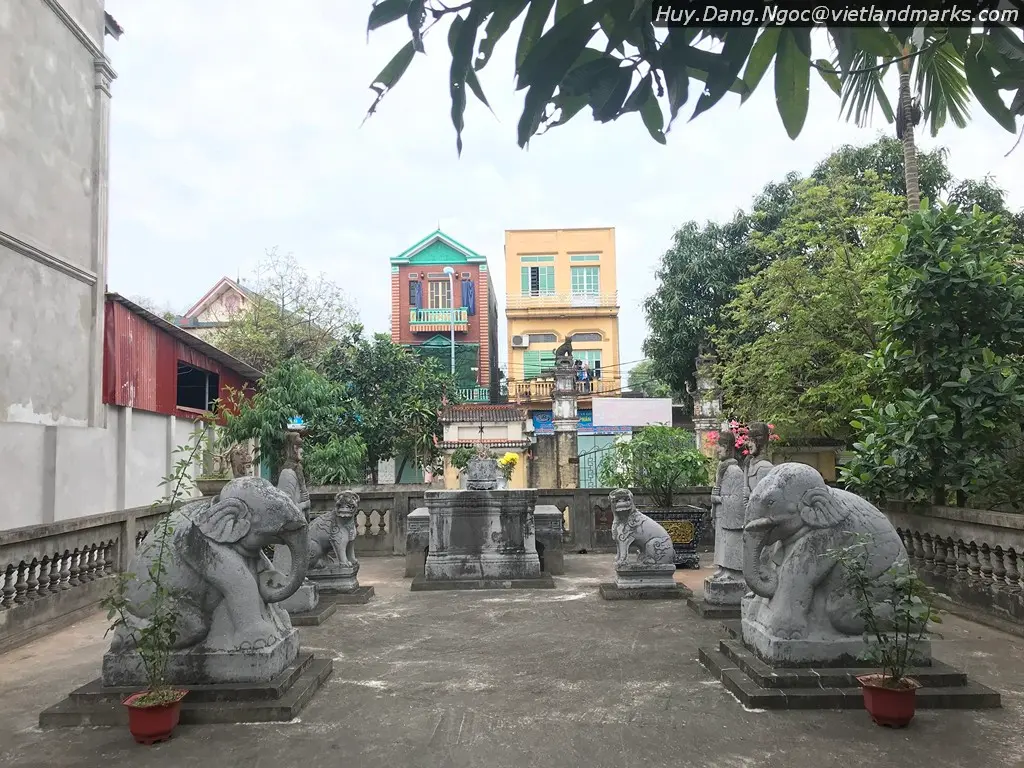 Tổng thể Lăng Quận Chờ