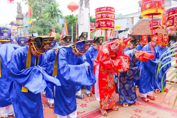 Nghi lễ tại Hội đình Phượng Cách