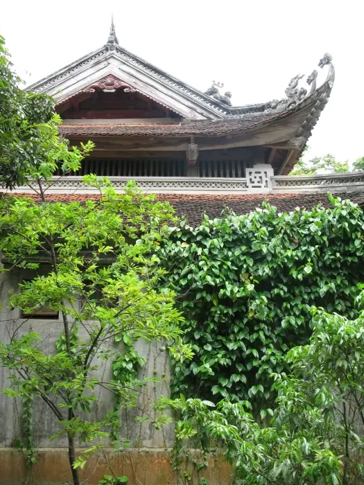 Quang cảnh xung quanh Chùa Dận