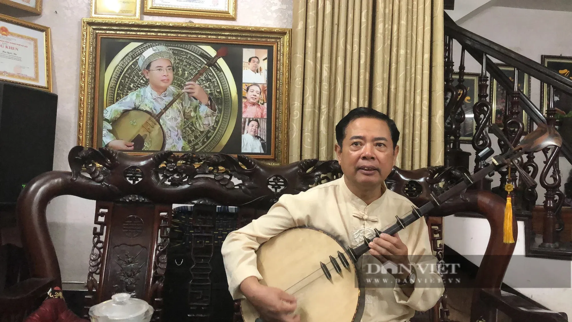Nghệ nhân Nhân dân Bùi Quốc Thi tại tư gia