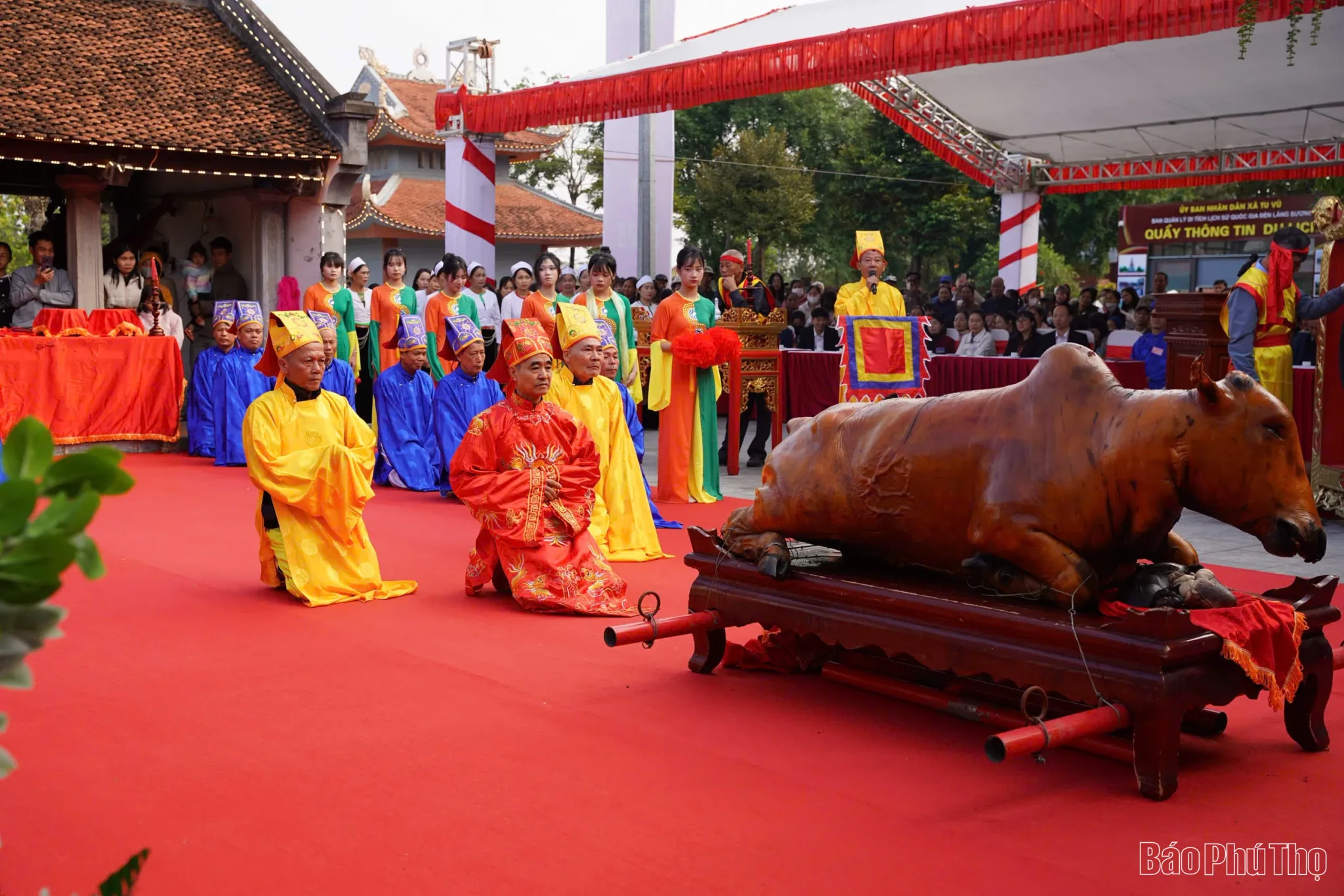 Lễ tế tại Lễ giỗ Đức Thánh Mẫu Đinh Thị Đen