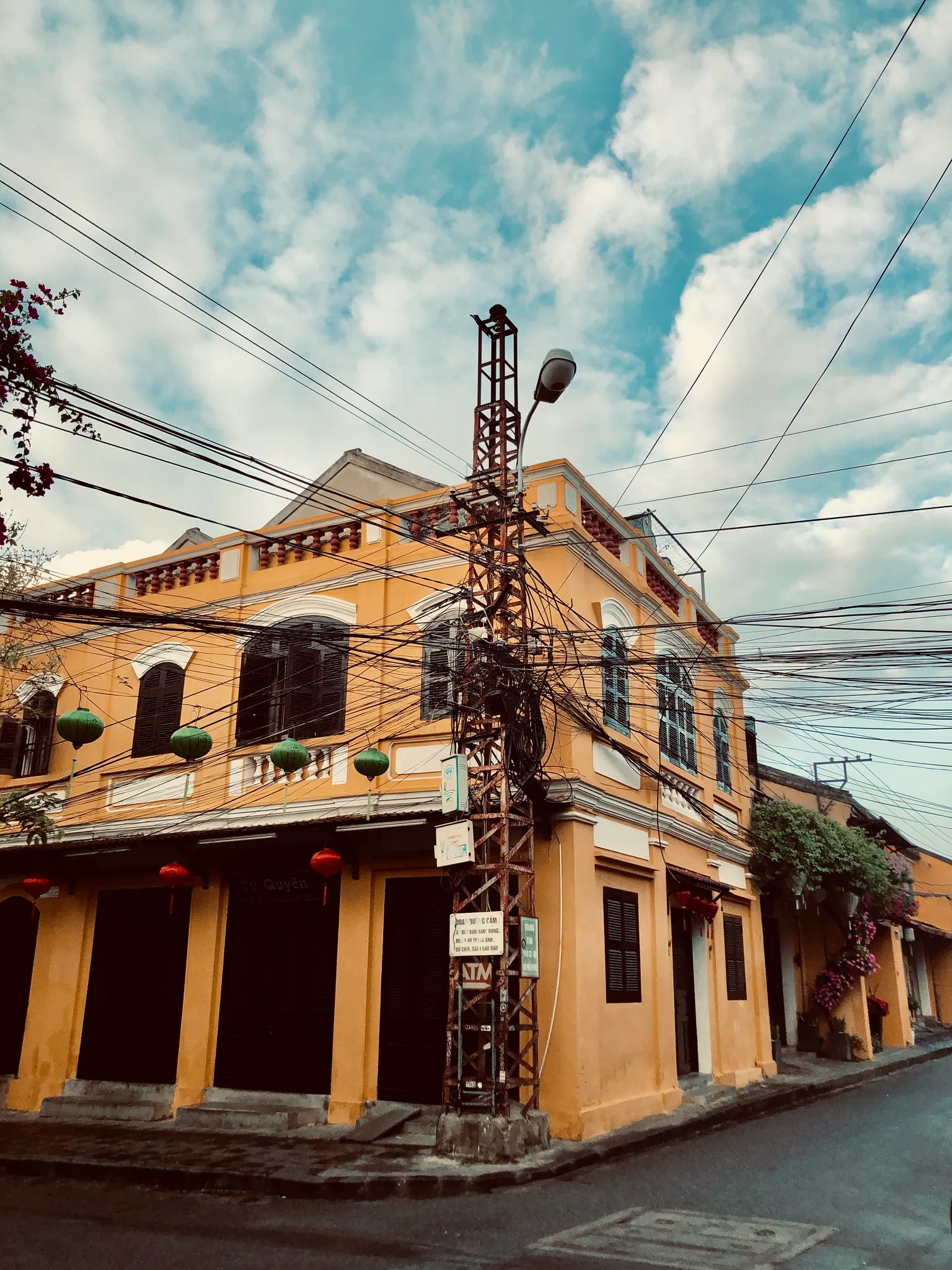 Bình minh phố cổ Hội An