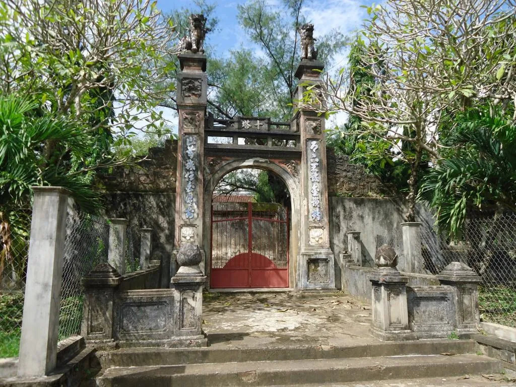 Cổng Chùa Thập Tháp Di Đà