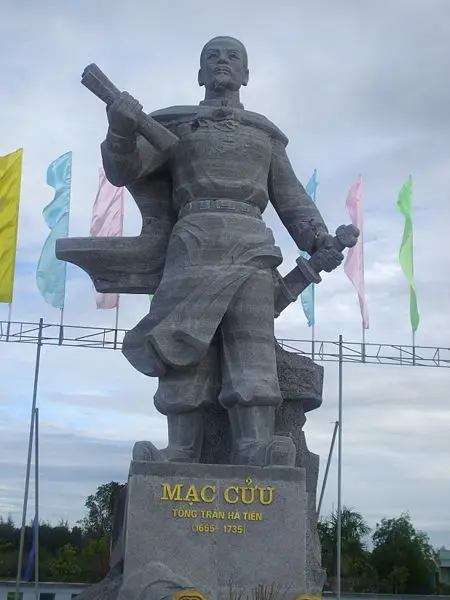 Tượng Mạc Cửu