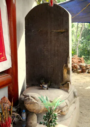 Bia đá thời Lý tại Chùa Bảo Ninh Sùng Phúc