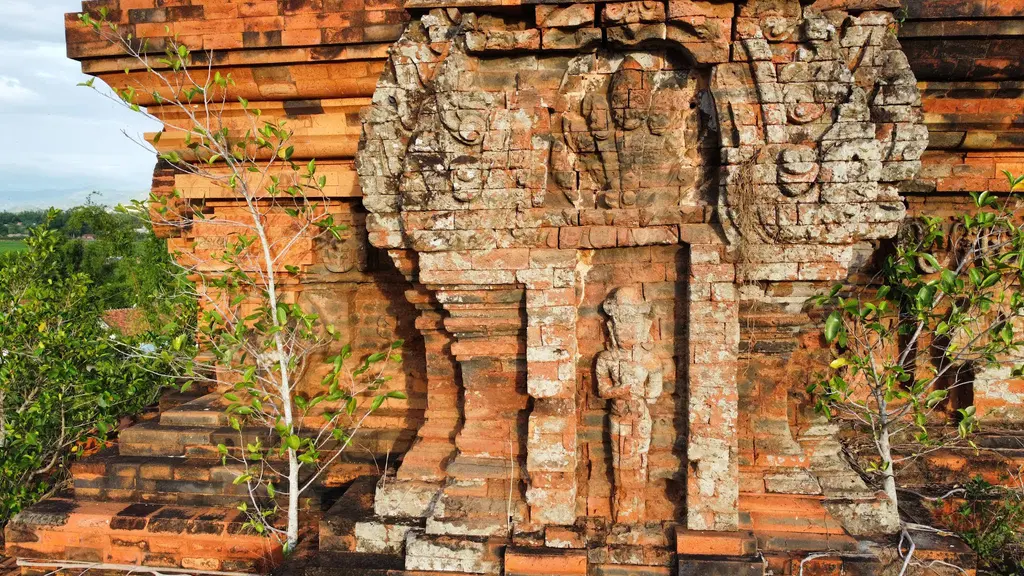 Kiến trúc di tích Tháp Bình Lâm