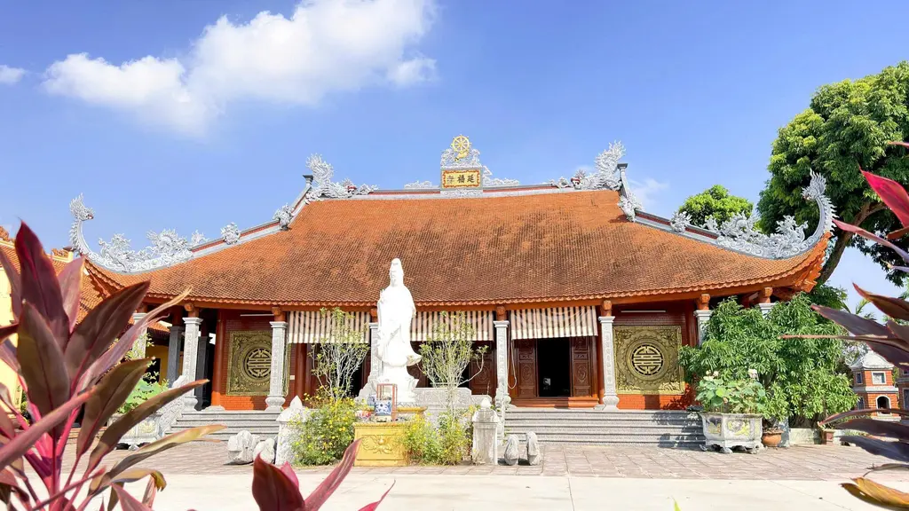 Không gian cảnh quan Chùa Diên Phúc