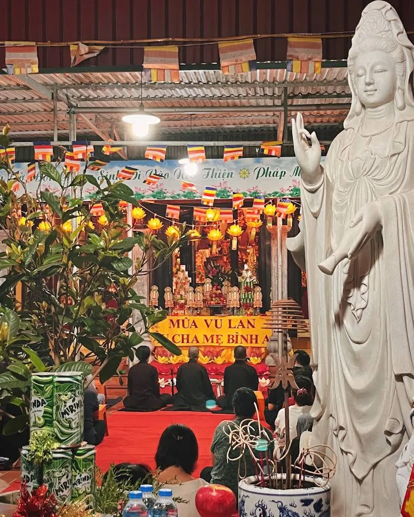 Không gian cảnh quan di tích Chùa pháp Hoa