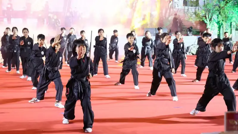 Biểu diễn võ thuật trong Lễ hội Yên Thế
